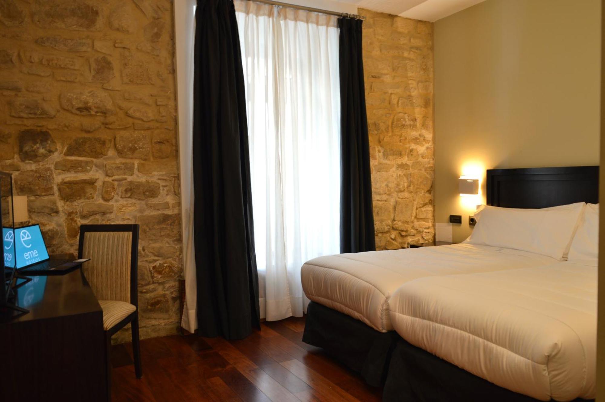 Hotel Baeza Monumental By Eme Hoteles Eksteriør billede