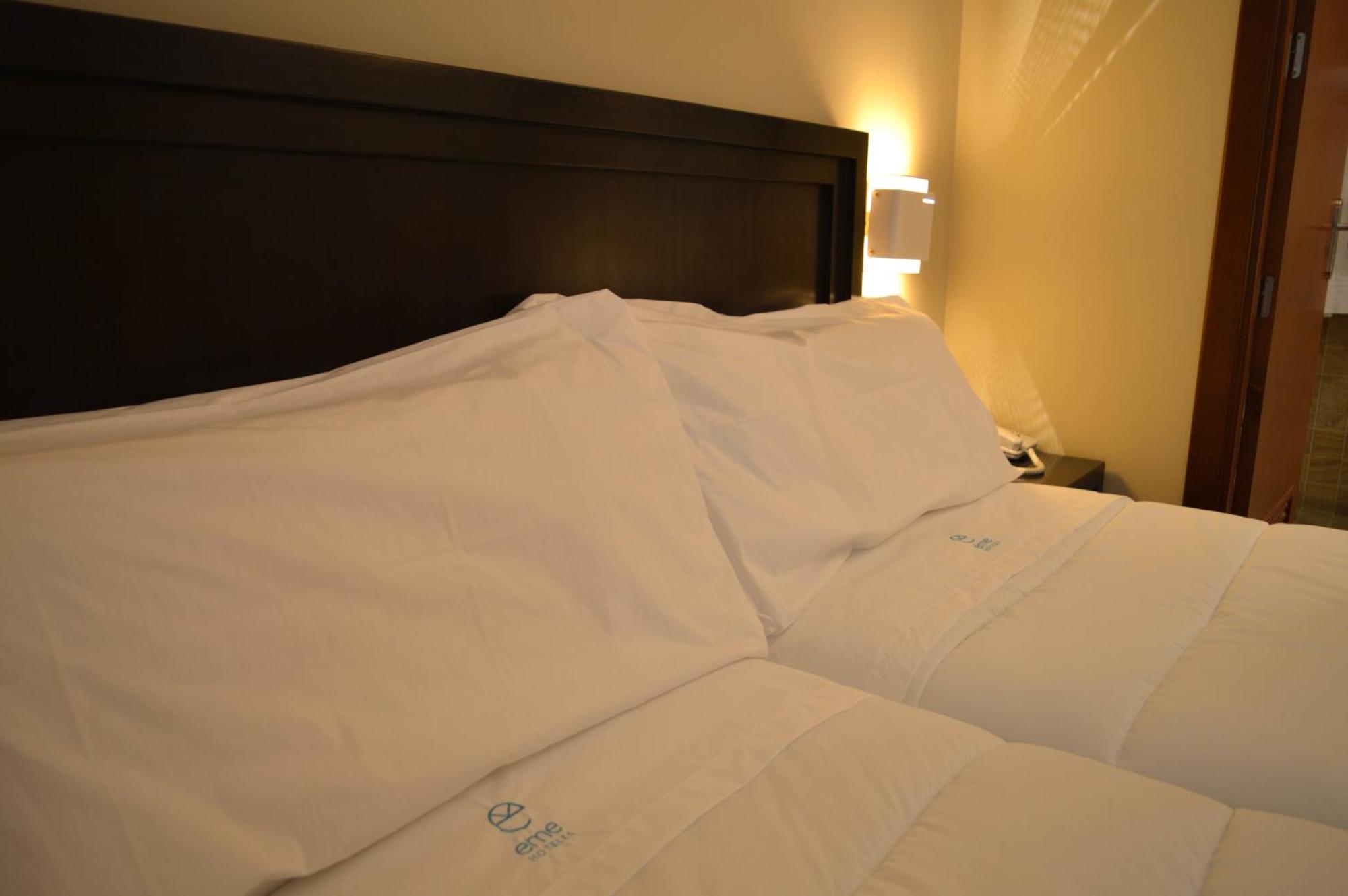 Hotel Baeza Monumental By Eme Hoteles Eksteriør billede