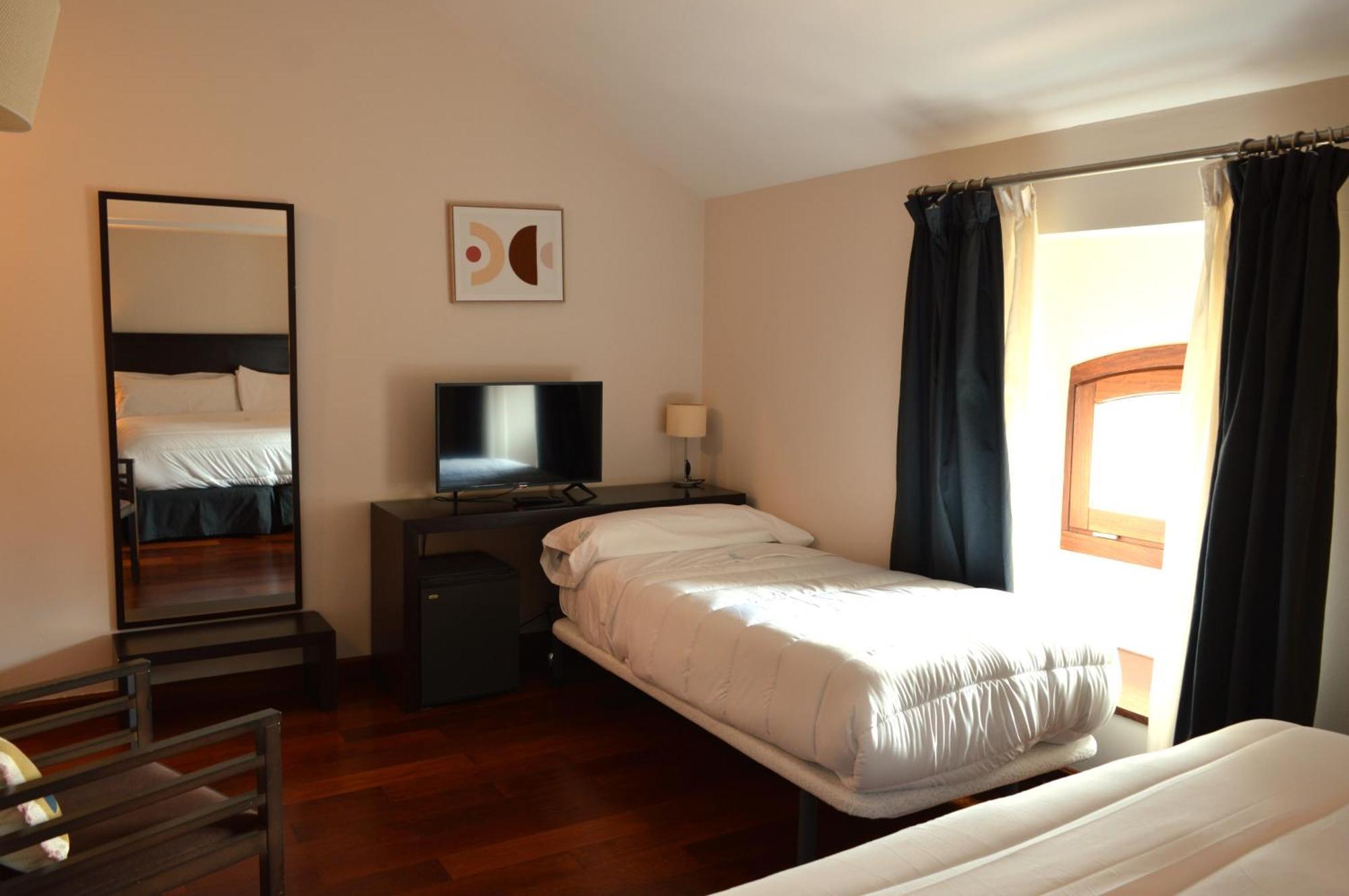 Hotel Baeza Monumental By Eme Hoteles Eksteriør billede