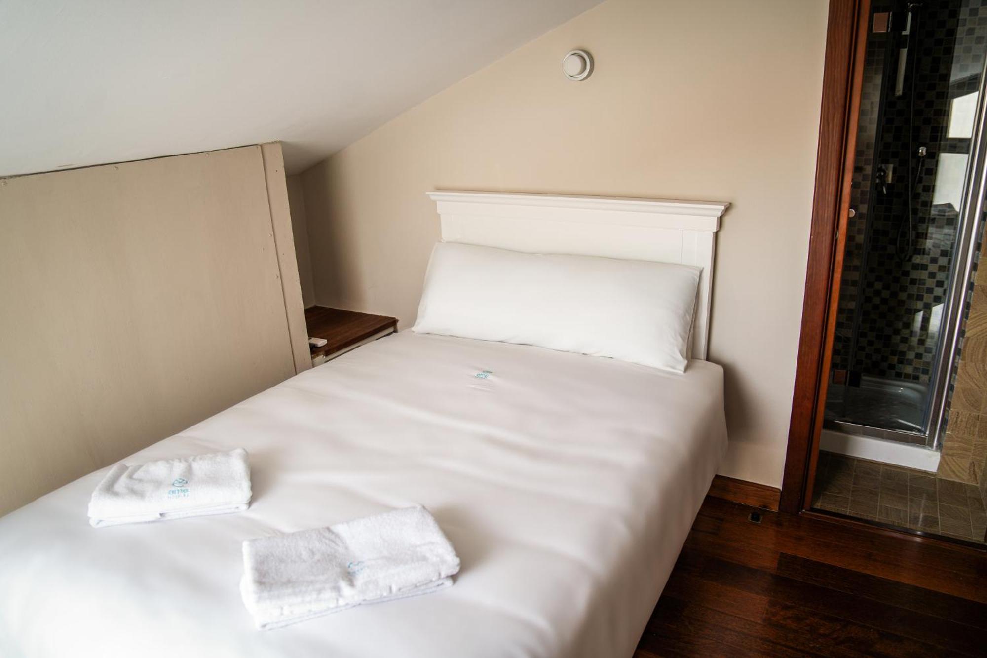 Hotel Baeza Monumental By Eme Hoteles Eksteriør billede