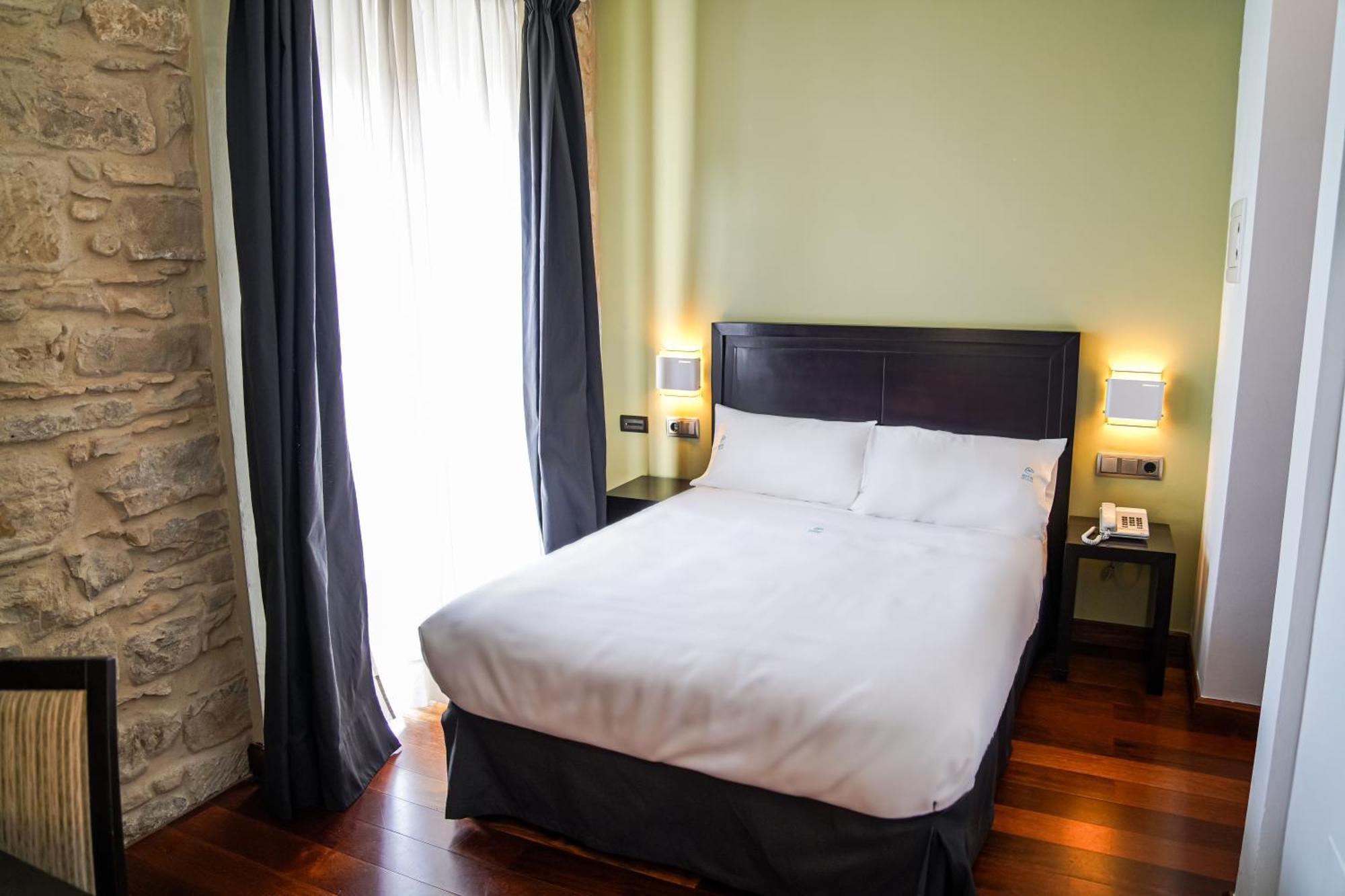 Hotel Baeza Monumental By Eme Hoteles Eksteriør billede