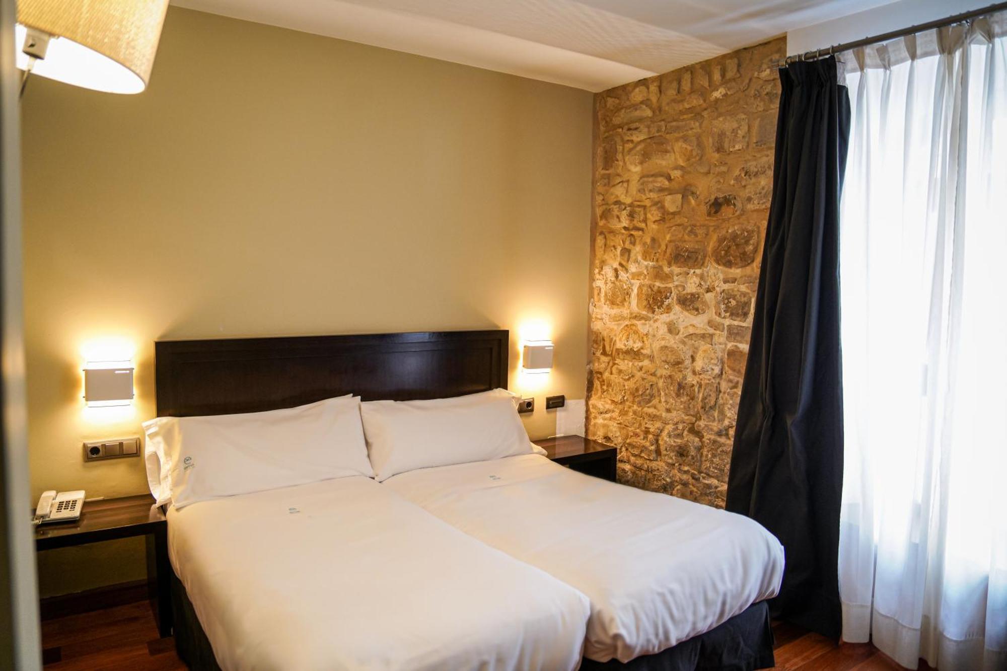 Hotel Baeza Monumental By Eme Hoteles Eksteriør billede